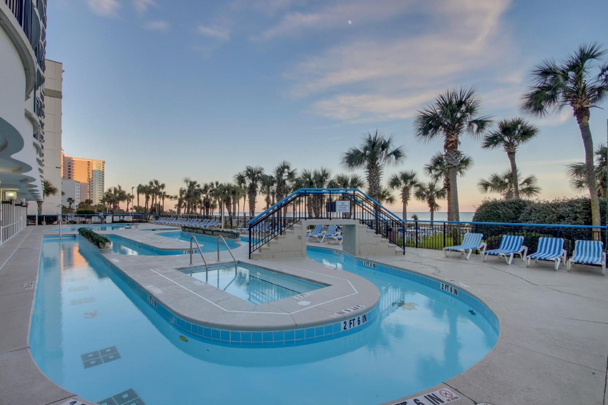 Oceanfront Condo W Balcony Minutes Walk To The Beach Myrtle Beach Buitenkant foto
